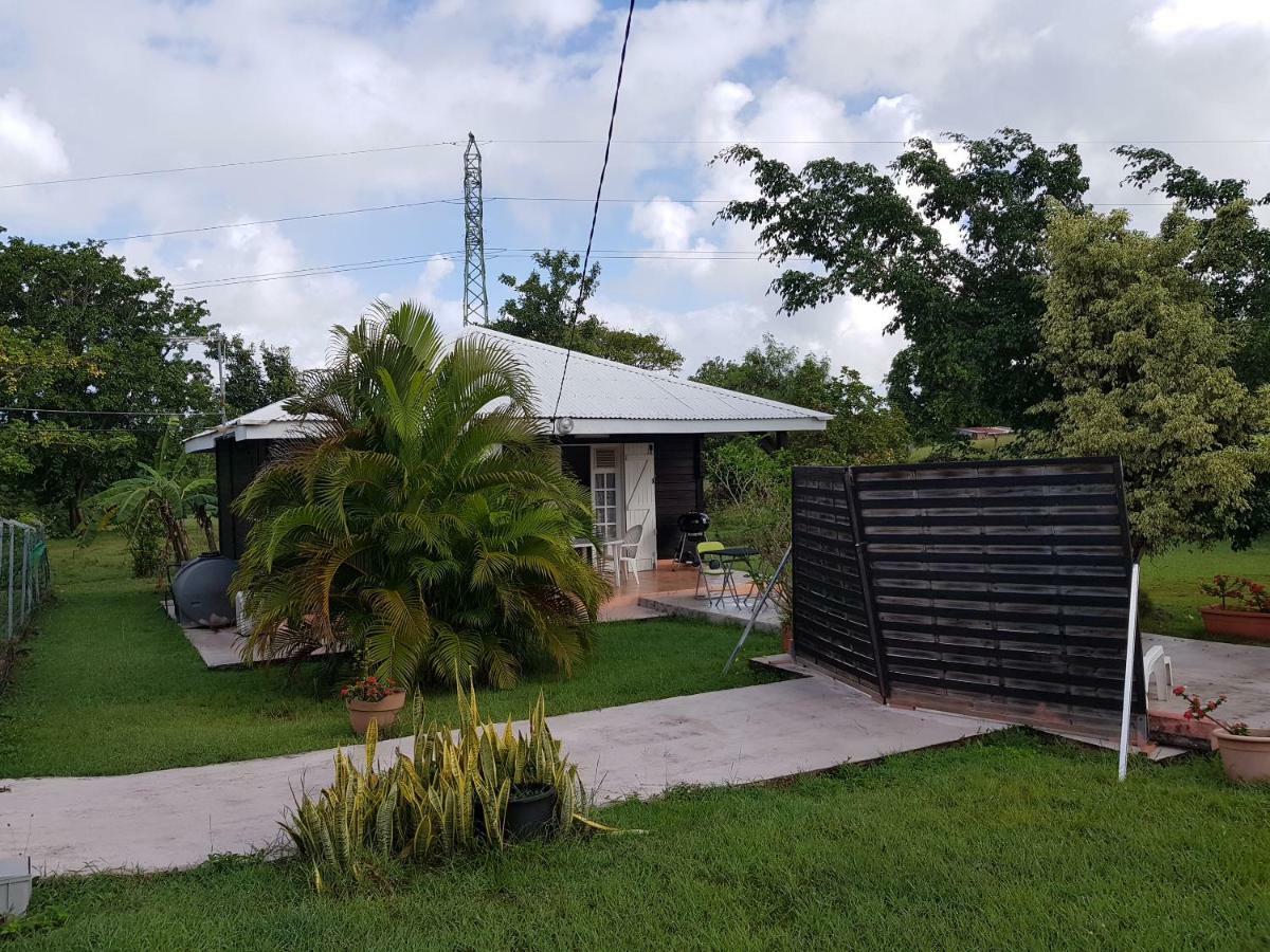Bungalow Bassin Trouve Sainte-Anne  Exterior foto